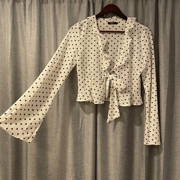 Eight Paris Cropped long Sleeve Blouse - Picture 1 of 3